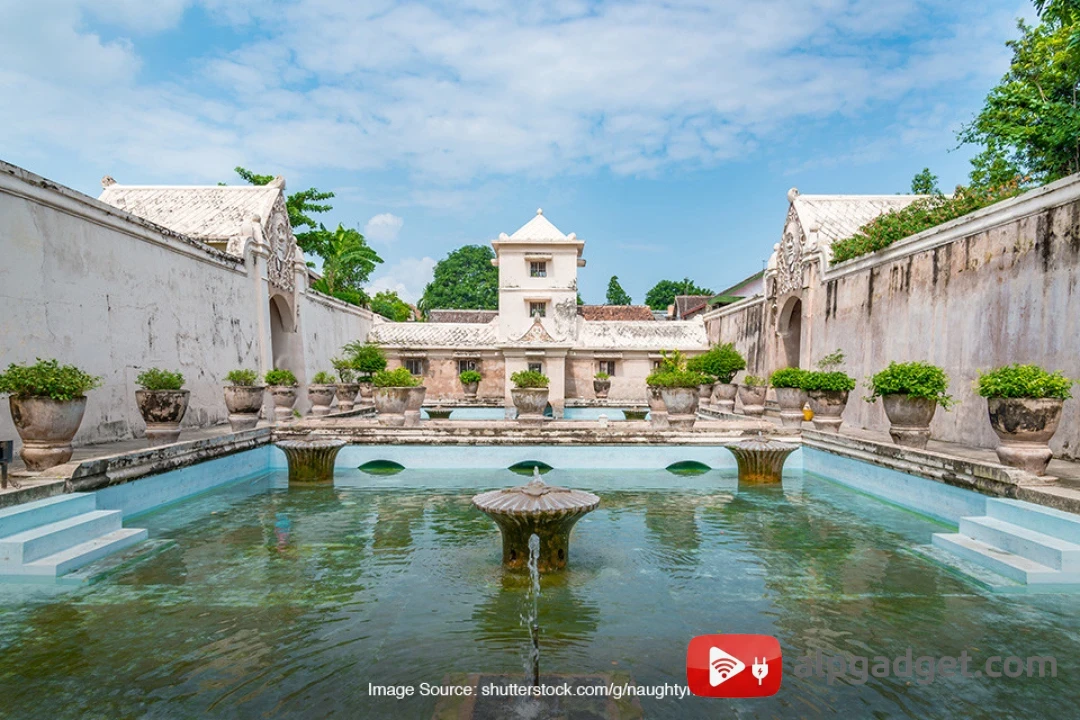 Panduan Lengkap Taman Sari Jogja: Sejarah & Tips 2026